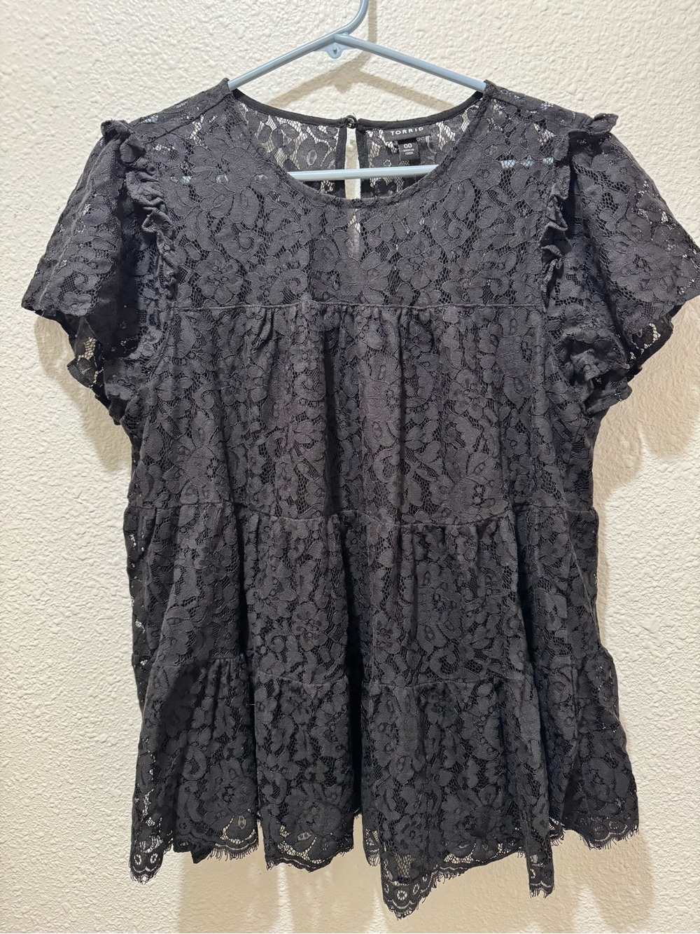 torrid Black Floral Lace Tiered Flutter Sleeve Top